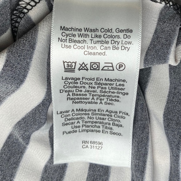 NWT DNKY Black & White Striped Shirt/Sweeping Cuffs - Picture 8 of 9